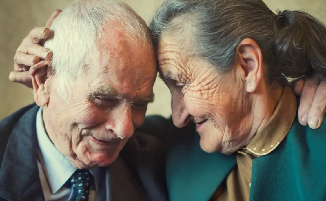 Intimate Relationships for Elderly: Desire Never Ends