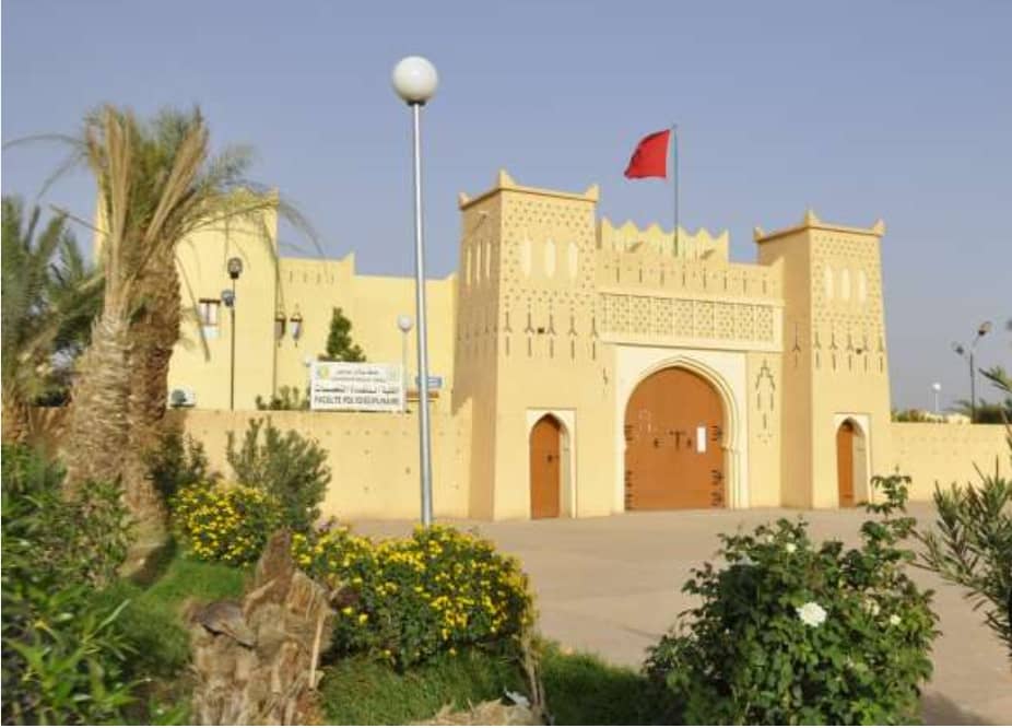 المناعي محاضرا لطلبة الماجستير بالكلية متعددة التخصصات بجامعة مولاي إسماعيل بالمغرب