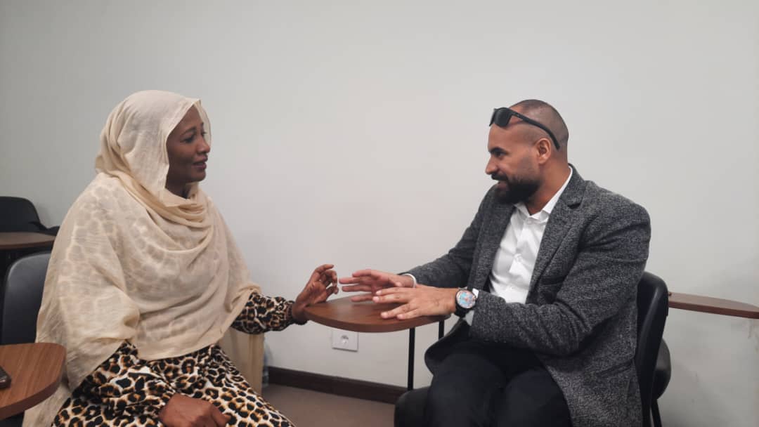 الصحفي الحربي احمدالعميديدلي بالمثير استشهاد٤٠٠صحفي اثناء الربيع العربي