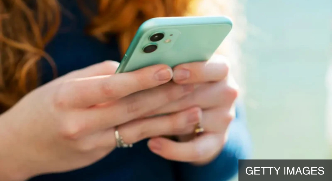 كيف يجني تطبيق واتساب أرباحاً؟ فنحن نستخدمه مجاناً!